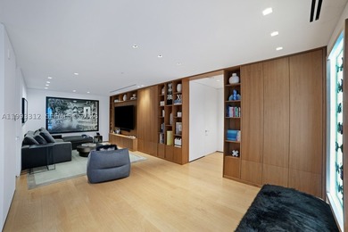 Welcome to an unparalleled living experience at 100 South Pointe - photo 14