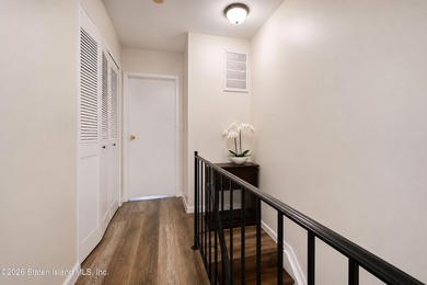 Welcome to this spacious and well-maintained two-bedroom condo - photo 15
