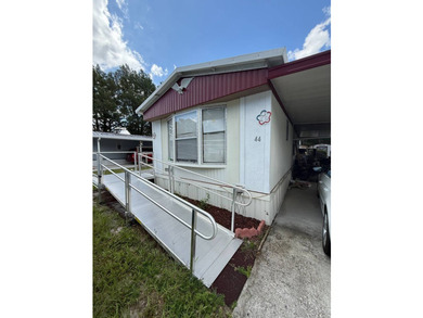 Welcome to your little slice of heaven located in Inverness, FL - photo 1