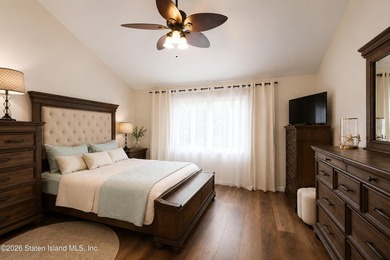 Welcome to this spacious and well-maintained two-bedroom condo - photo 21