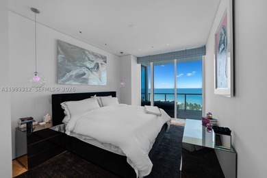 Welcome to an unparalleled living experience at 100 South Pointe - photo 23