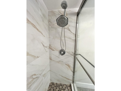 Completely and Beautifully renovated with open floor plan - photo 32