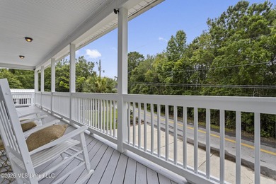 WATERFRONT LIVING AT ITS FINEST! Situated on the beautiful - photo 35