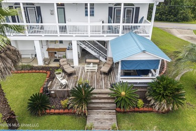 WATERFRONT LIVING AT ITS FINEST! Situated on the beautiful - photo 39