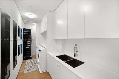 Welcome to an unparalleled living experience at 100 South Pointe - photo 40
