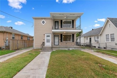 Lake Pontchartrain Townhome/Townhouse For Sale in New Orleans Louisiana