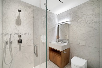 Welcome to an unparalleled living experience at 100 South Pointe - photo 42