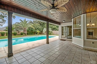 Awesome 3-bedroom, 3-bath pool home with a dedicated study in - photo 49