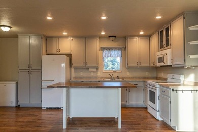 Experience the perfect blend of country living and modern - photo 8