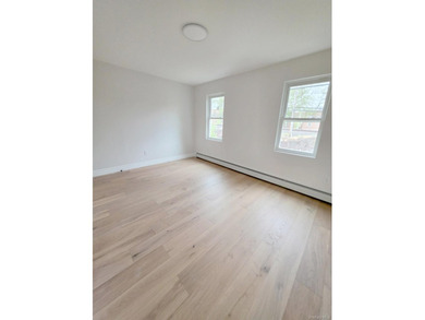 Brand New!!! Fully detached legal 2-Family house built with - photo 17