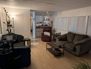 Won't last long! This lovely 2 Bedroom 2 Bath home on a corner - photo 23