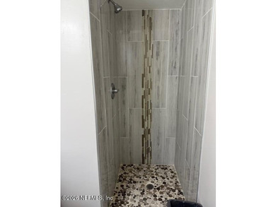 This delightful bungalow with NO HOA offers an exceptional - photo 5