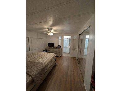 Won't last long! This lovely 2 Bedroom 2 Bath home on a corner - photo 50