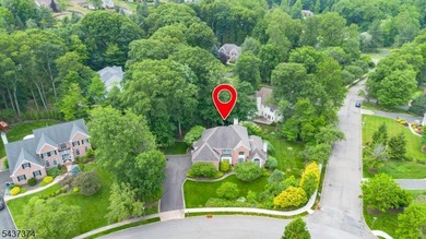 Welcome to 38 Canterbury Road, a stately 5-bedroom, 3.1-bathroom - photo 4
