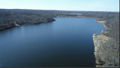 Beautiful 2.2 acre building site in a quiet, gated, lake - photo 12