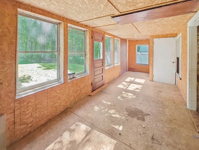 Welcome to 266 Lincoln Street in Pittsfield, Maine - a - photo 15