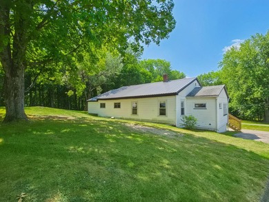 Welcome to 266 Lincoln Street in Pittsfield, Maine - a - photo 20