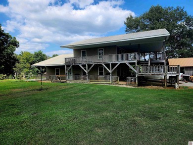 (private lake, pond, creek) Home For Sale in Wickliffe Kentucky