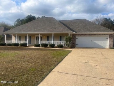 (private lake, pond, coastal) Home Sale Pending in Florence Mississippi
