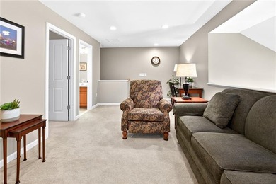 Wakefield Meadows! Move right in to this beautiful condominium - photo 15