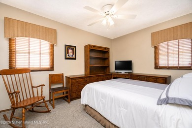 Highly desirable Eltingville location! Situated on a quiet - photo 17