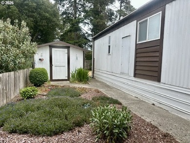 Nicely updated home in B&E Wayside Park. This home boasts 2 - photo 20