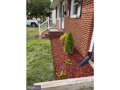 *Buyer Financing Fell Through. Clean Home, Ready to Go!* Welcome - photo 3