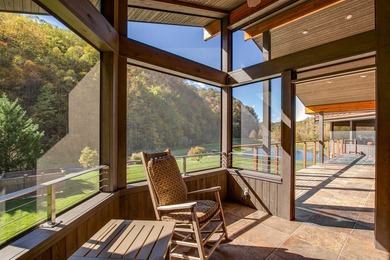 Tucked within the rolling mountains of Pikeville, Kentucky - photo 30