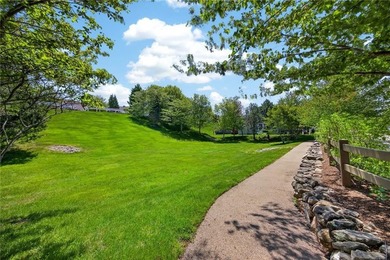 Wakefield Meadows! Move right in to this beautiful condominium - photo 30
