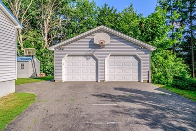 Welcome home to this charming ranch in one of Portland's most - photo 32