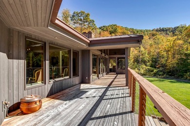 Tucked within the rolling mountains of Pikeville, Kentucky - photo 36