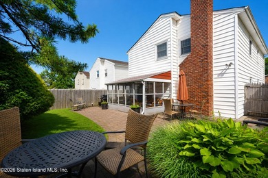 Highly desirable Eltingville location! Situated on a quiet - photo 39
