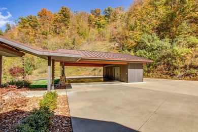 Tucked within the rolling mountains of Pikeville, Kentucky - photo 40