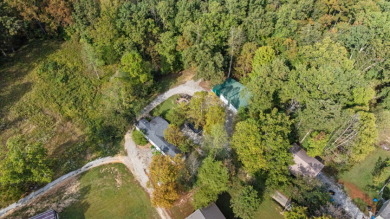 Lake Living Tucked Away On A Peaceful Dead-End Street - photo 11