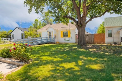 Great starter home or investment opportunity with tons of - photo 12