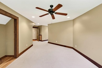 *MOVE-IN READY! Experience lake living at its BEST on Barren - photo 12