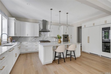 With striking architecture, custom construction of the highest - photo 13