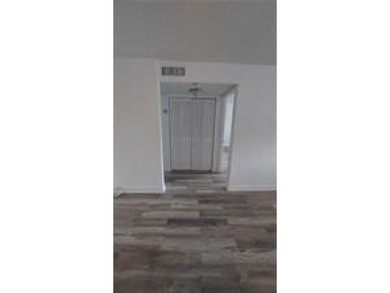PRIMARY RESIDENCE OR INVESTMENT. 2 BEDROOM 1 BATH APARTMENT SALE - photo 5