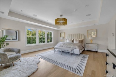 With striking architecture, custom construction of the highest - photo 19