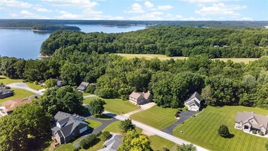 *MOVE-IN READY! Experience lake living at its BEST on Barren - photo 19