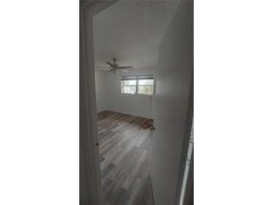 PRIMARY RESIDENCE OR INVESTMENT. 2 BEDROOM 1 BATH APARTMENT SALE - photo 9