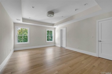 With striking architecture, custom construction of the highest - photo 25