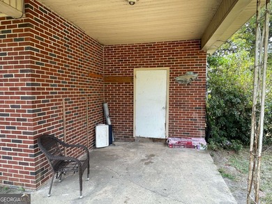 Welcome to your charming new home in Swainsboro! Backs a lake - photo 33