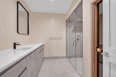 With striking architecture, custom construction of the highest - photo 33