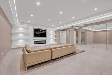 With striking architecture, custom construction of the highest - photo 41