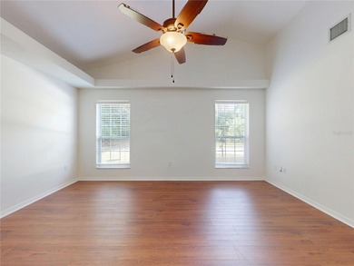 Discover your dream home! This beautifully updated 4-bedroom - photo 44