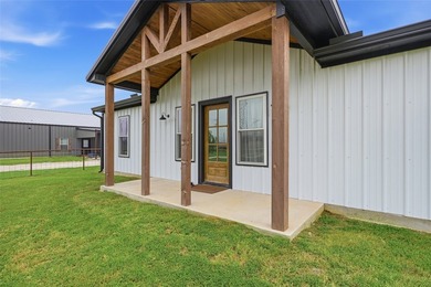Experience the perfect blend of modern comfort and country - photo 6