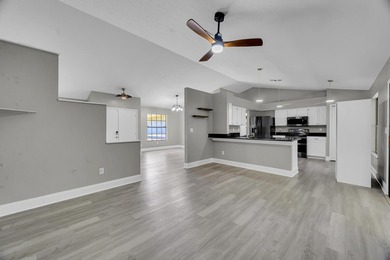 Welcome to this charming 3/2/2 home located on an oversized - photo 9