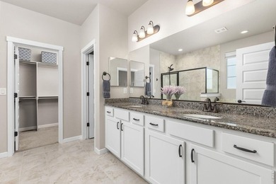 Back on the market due to buyer's contingency! We welcome you to - photo 16