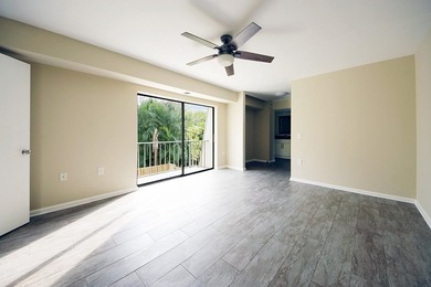 Bright and inviting 3-bedroom, 2.5-bath residence in a desirable - photo 18